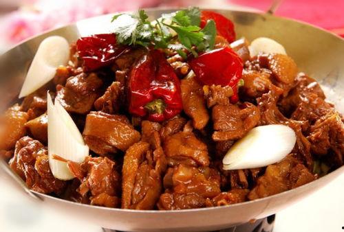 太原网红美食水果啤酒鸭,水果啤酒鸭的独特风味之旅