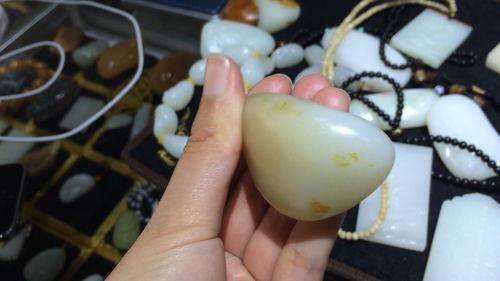 怎样看新疆料还是青海料