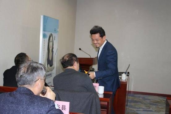 佰慕网红孵化基地公司,打造新时代网红摇篮